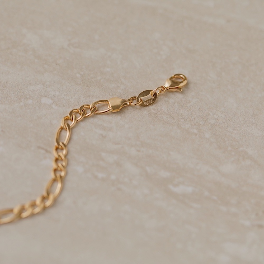 Chelsea Figaro Chain | 18k Gold Filled - Picture 5 of 8